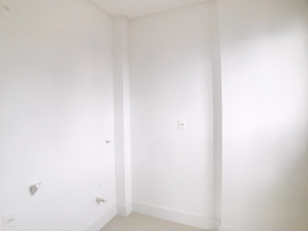 Apartamento 4 suítes em Meia Praia — Meia Praia, Itapema