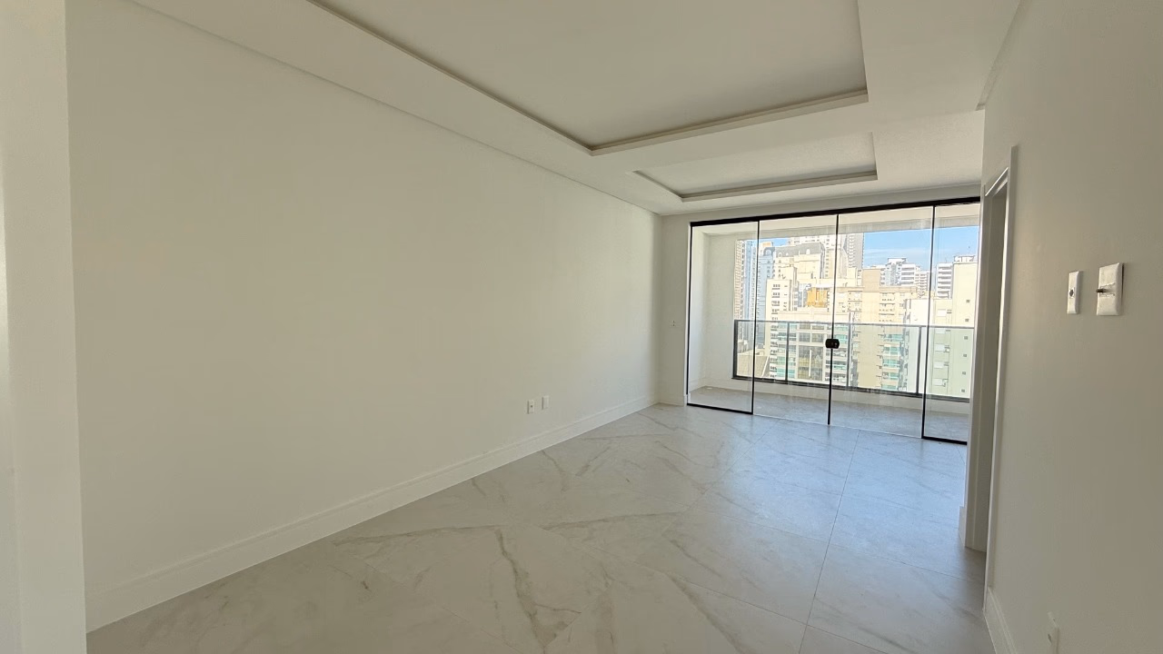 Apartamento 3 suítes em Meia Praia — Meia Praia, Itapema