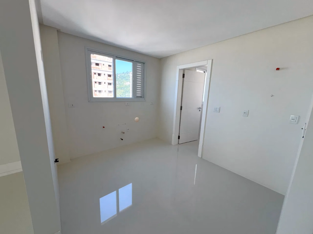 Apartamento 4 suítes em Centro — Centro, Itapema