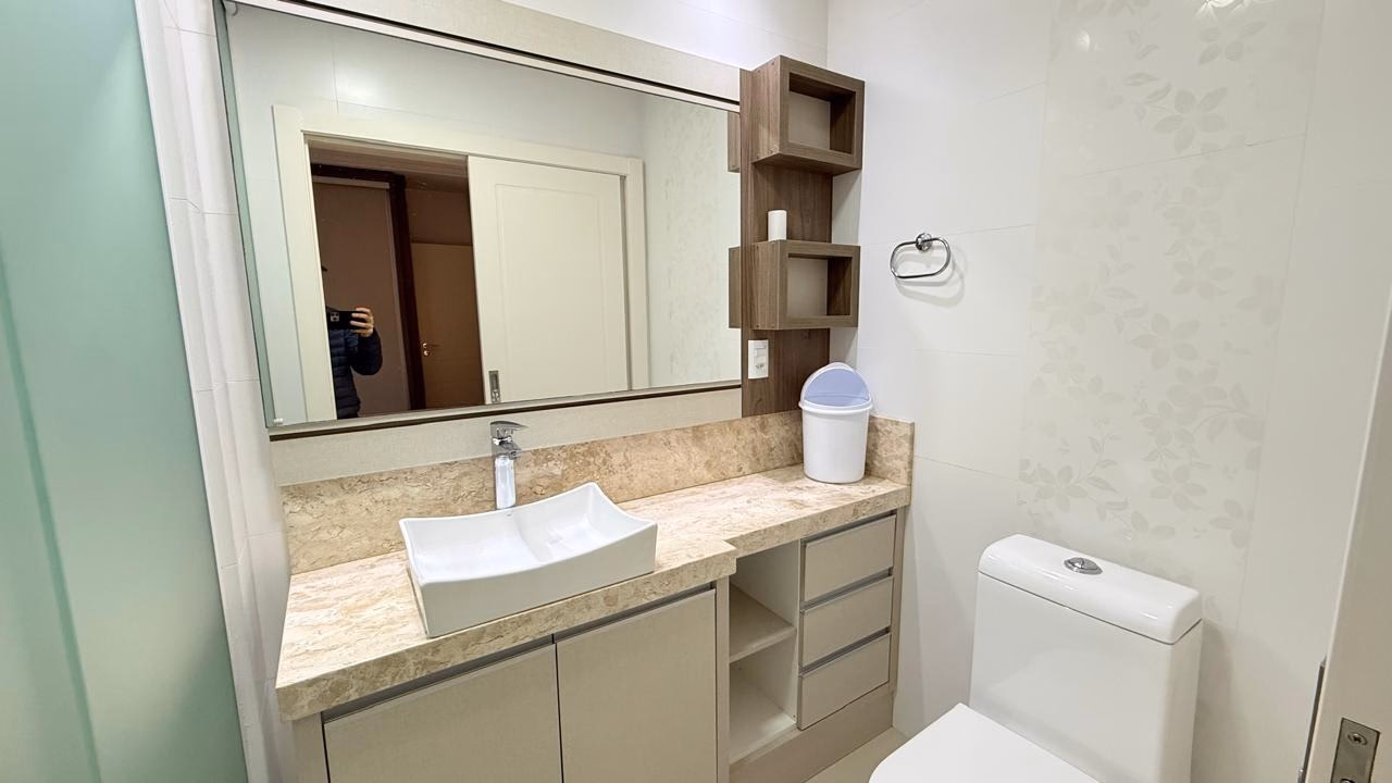Apartamento 4 suítes em Meia Praia — Meia Praia, Itapema