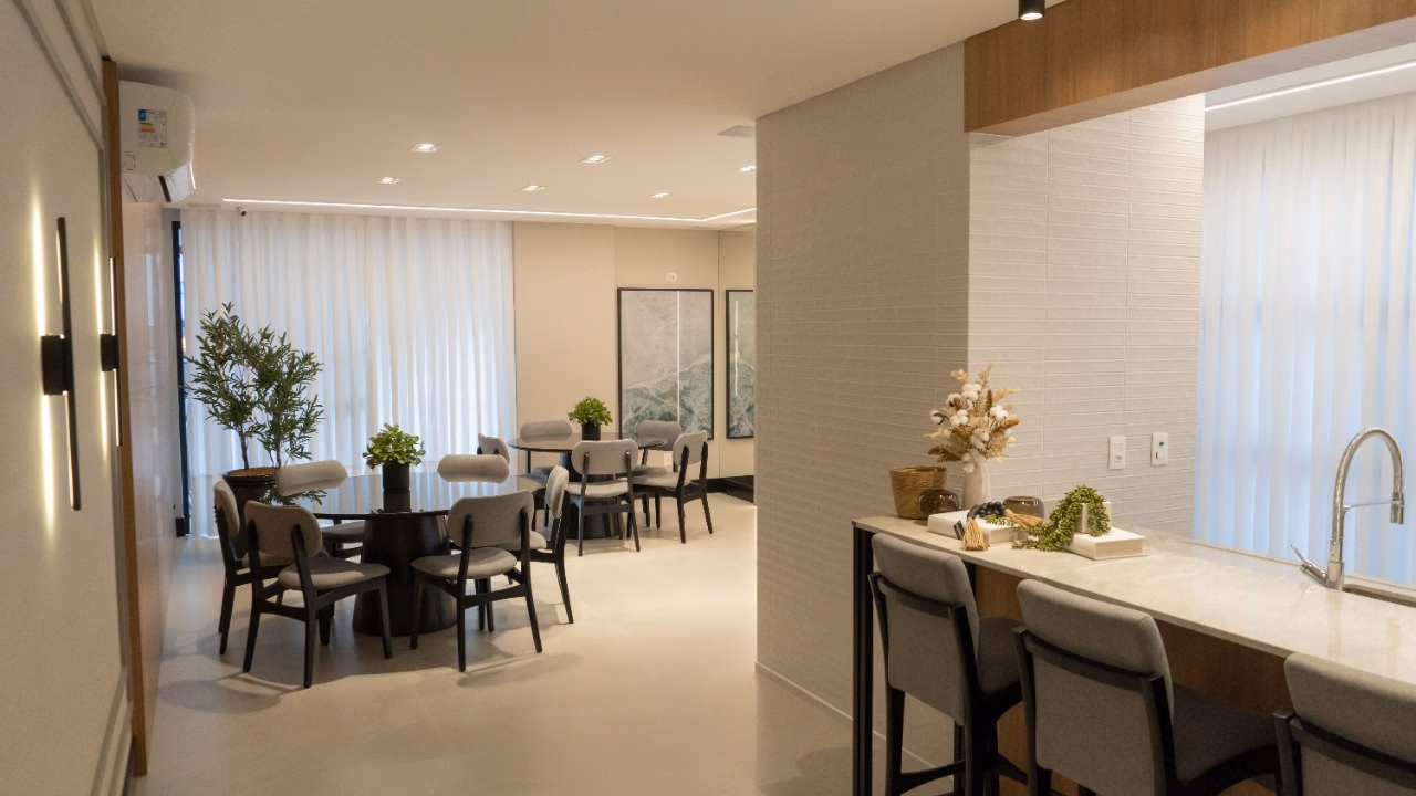 Apartamento a venda em Meia Praia, Itapema- SC, Res Oxford