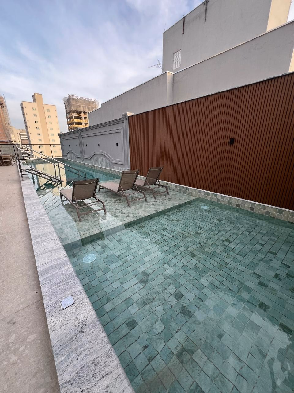 Apartamento a venda, em Meia Praia, Itapema-SC, Res Bourbon (1)