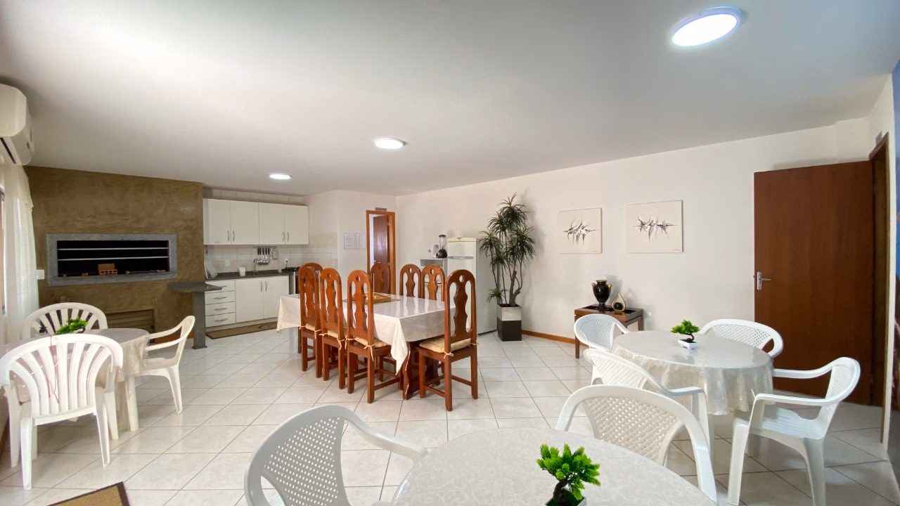 Apartamento a venda em Meia Praia, Itapema-SC