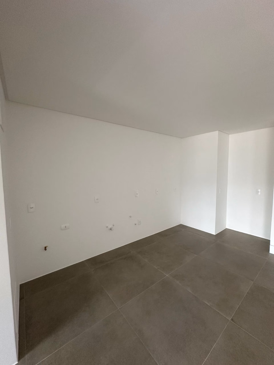 Apartamento 3 suítes em Meia Praia — Meia Praia, Itapema