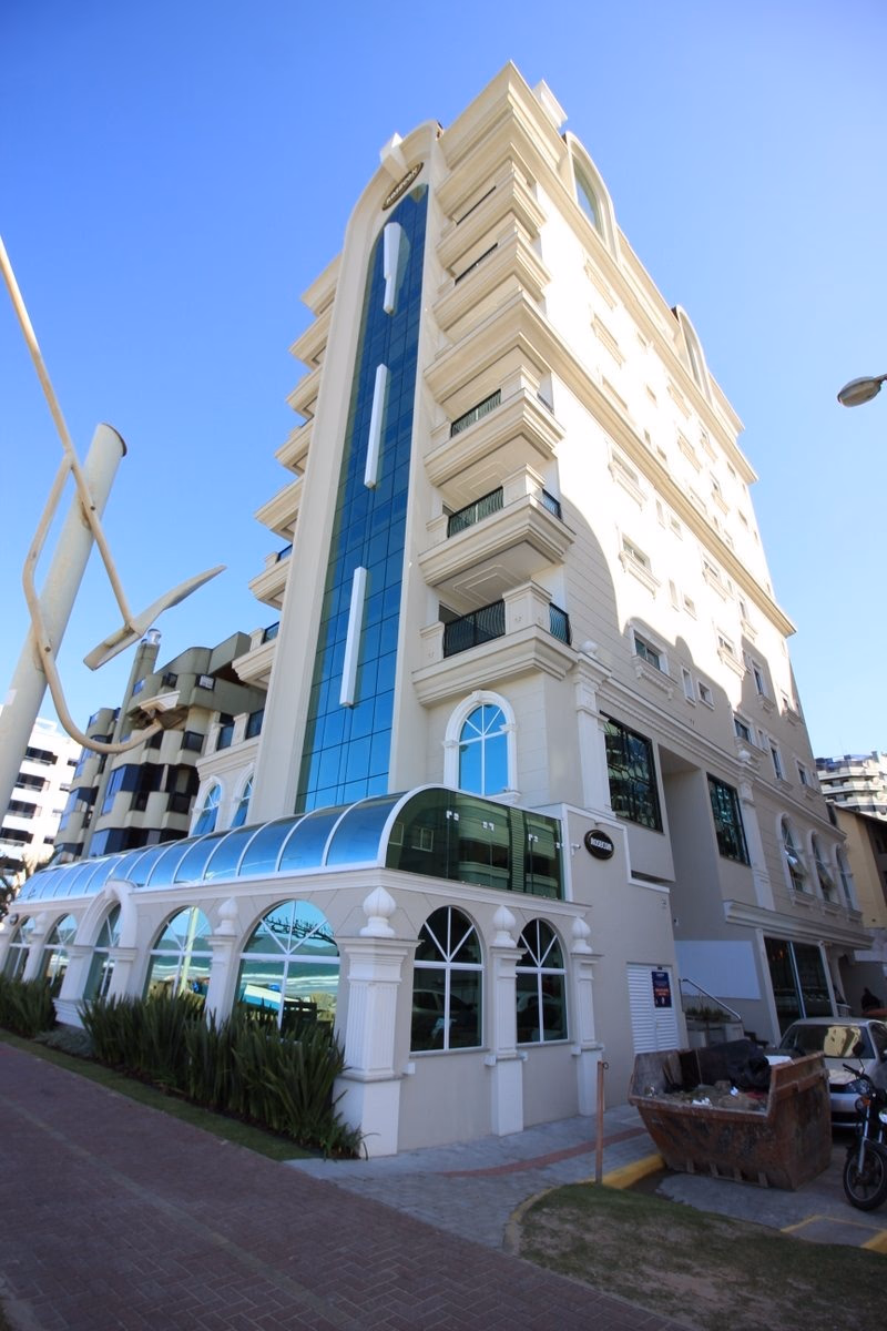 Ville de France Residence — Meia Praia