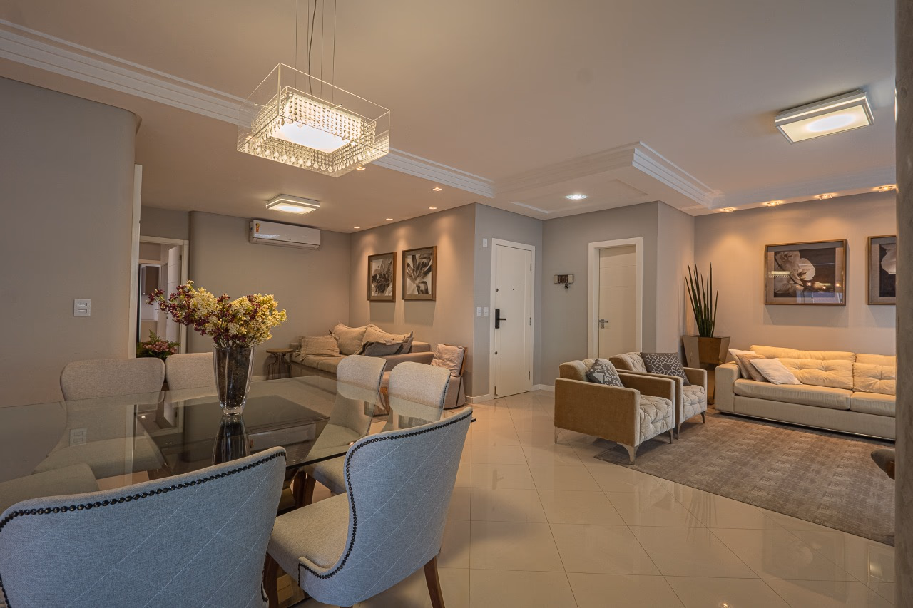 Apartamento 4 suítes em Meia Praia — Meia Praia, Itapema