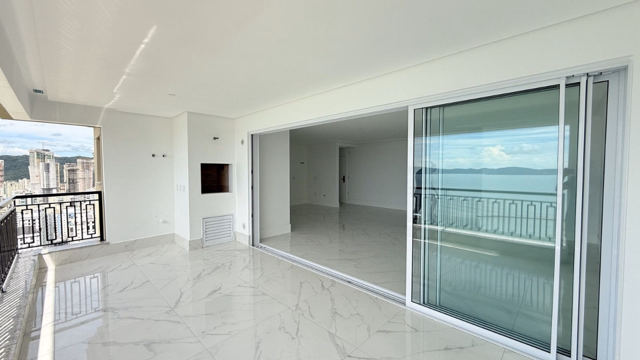 Apartamento 4 suítes em Canto da Praia — Canto da Praia, Itapema
