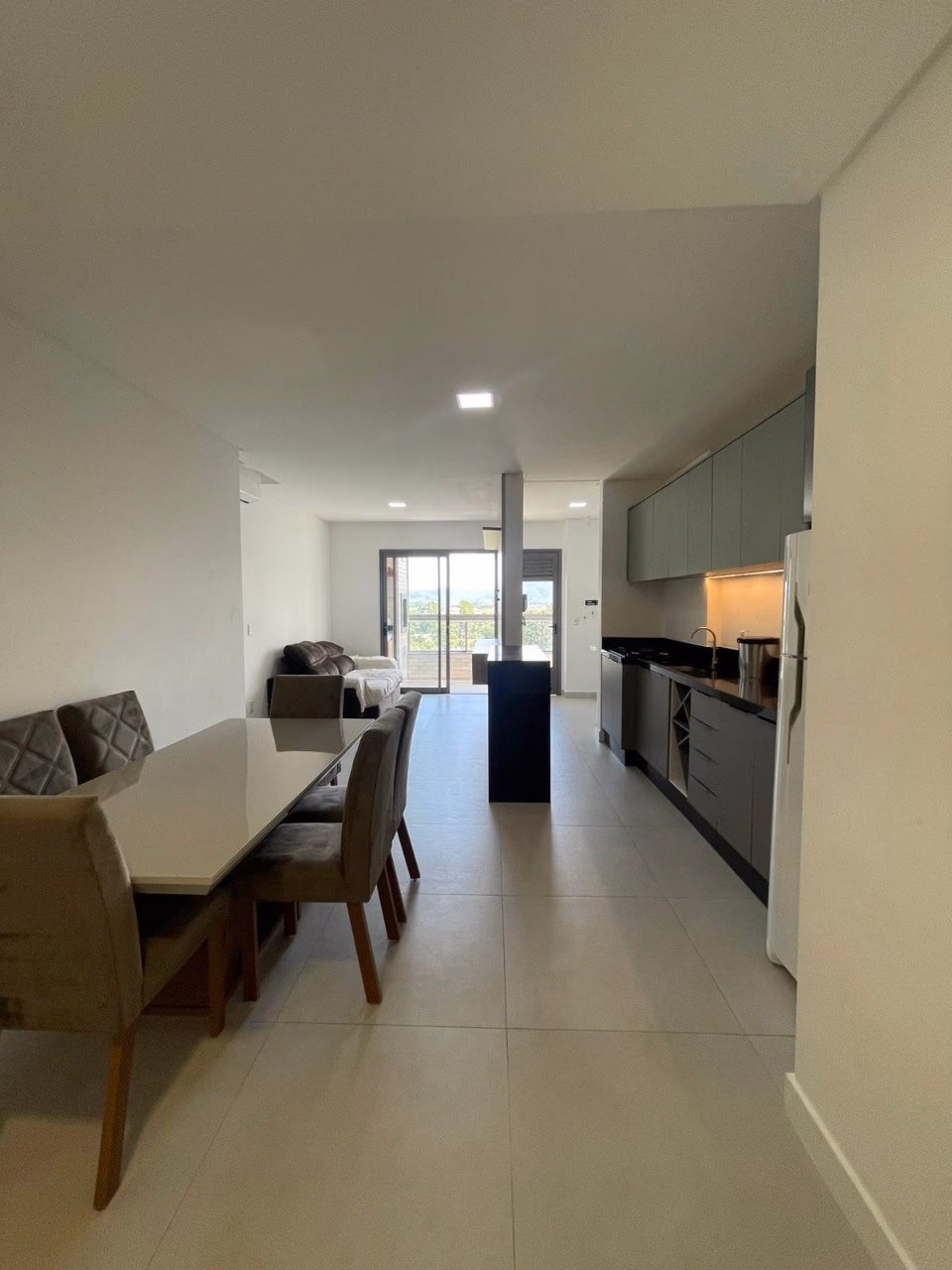 Apartamento 2 suítes em Meia Praia — Meia Praia, Itapema