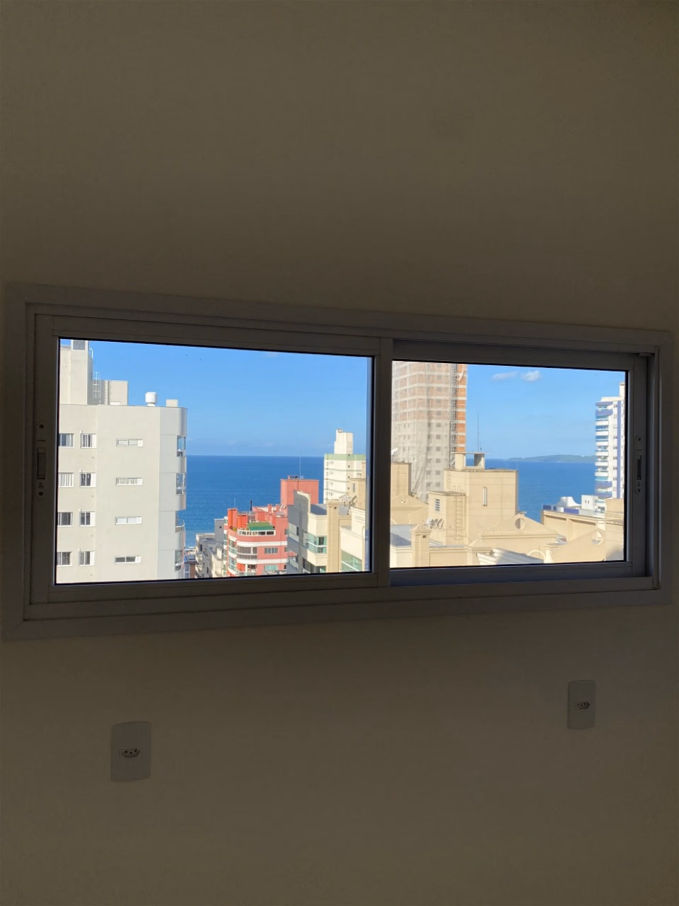 Apartamento 4 suítes em Meia Praia — Meia Praia, Itapema