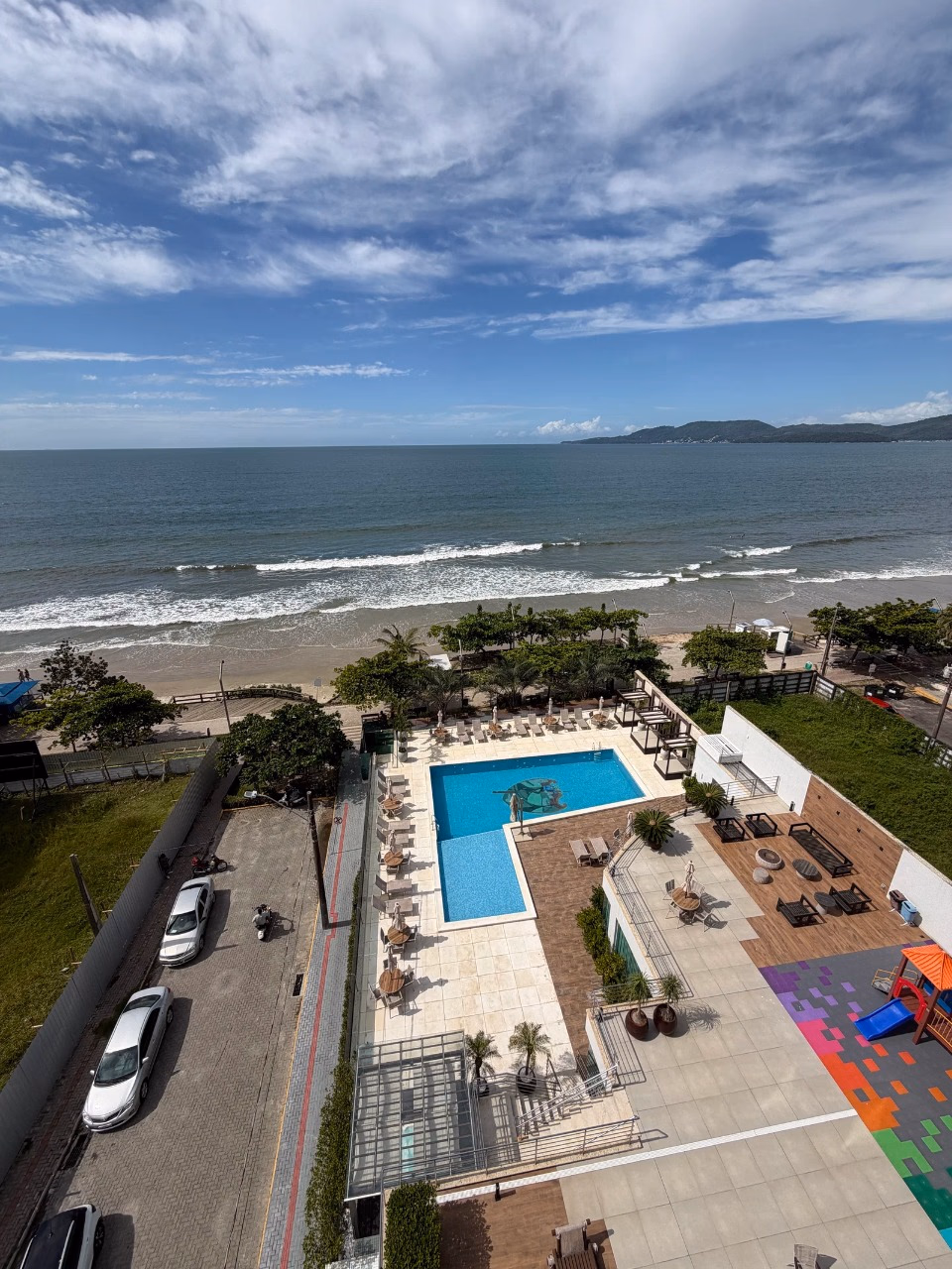 Apartamento 4 suítes em Meia Praia — Meia Praia, Itapema