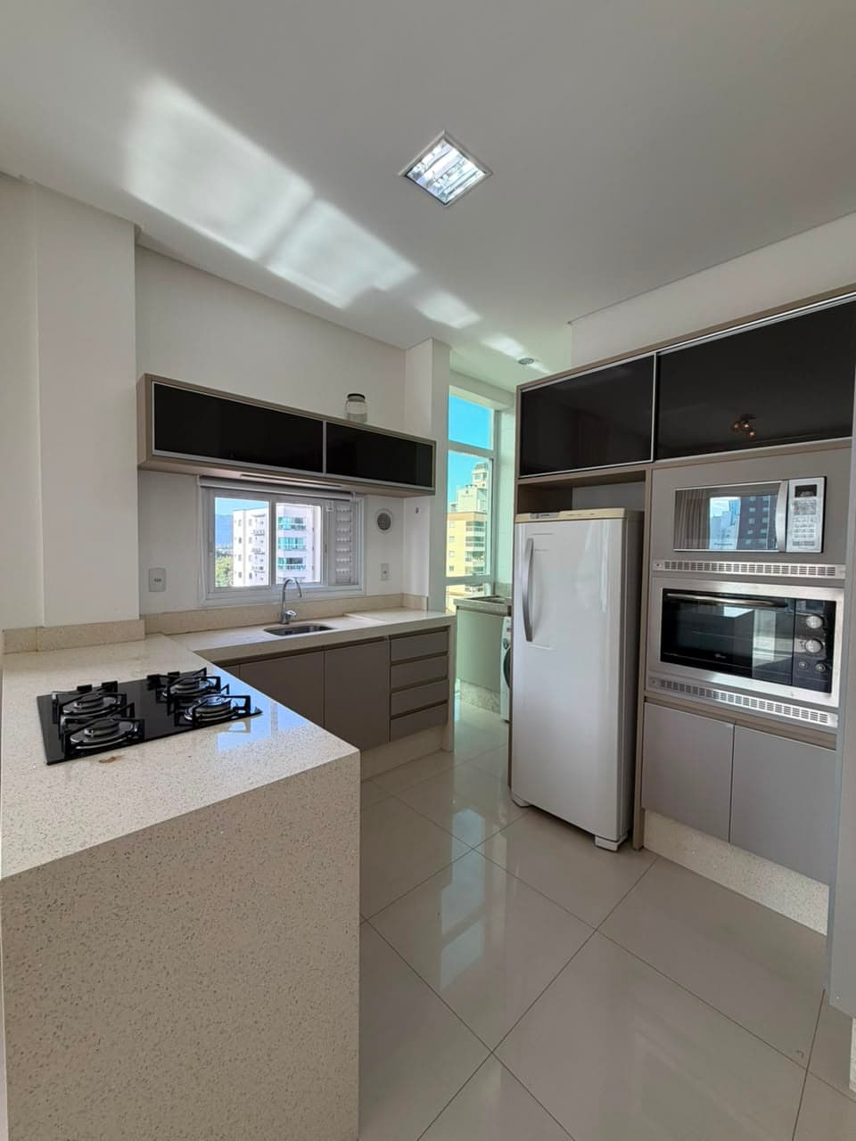 Apartamento 2 quartos em Meia Praia — Meia Praia, Itapema