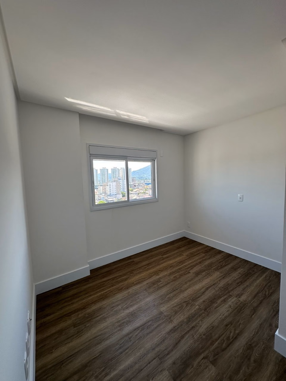 Apartamento 3 suítes em Meia Praia — Meia Praia, Itapema