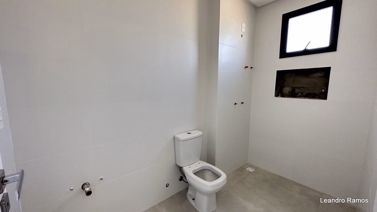 Apartamento 2 suítes em Meia Praia — Meia Praia, Itapema