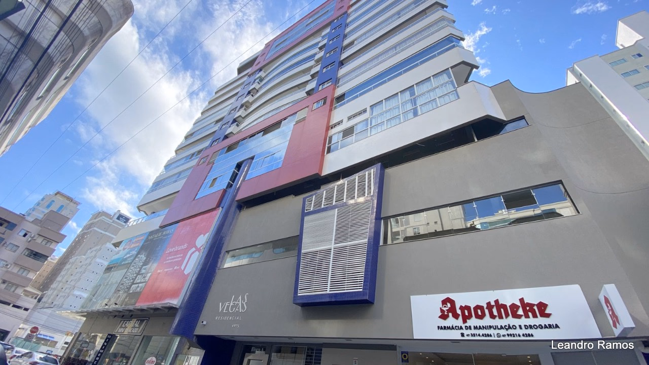 Sala comercial em Meia Praia — Meia Praia, Itapema