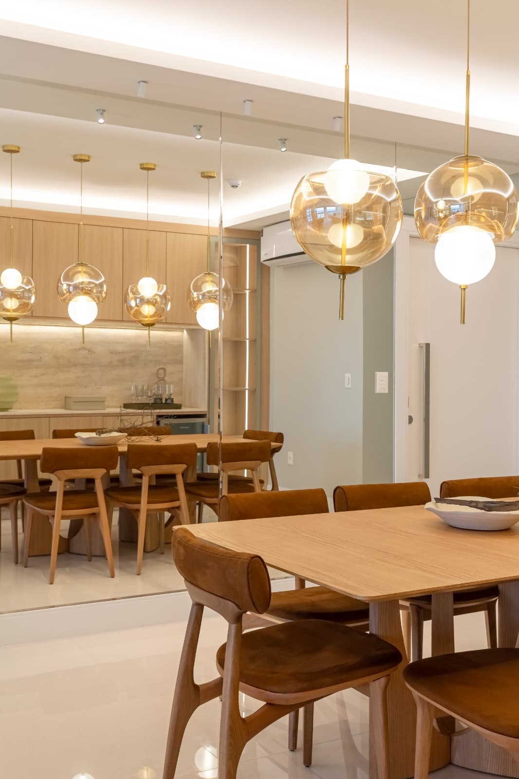 Apartamento 4 suítes em Meia Praia — Meia Praia, Itapema