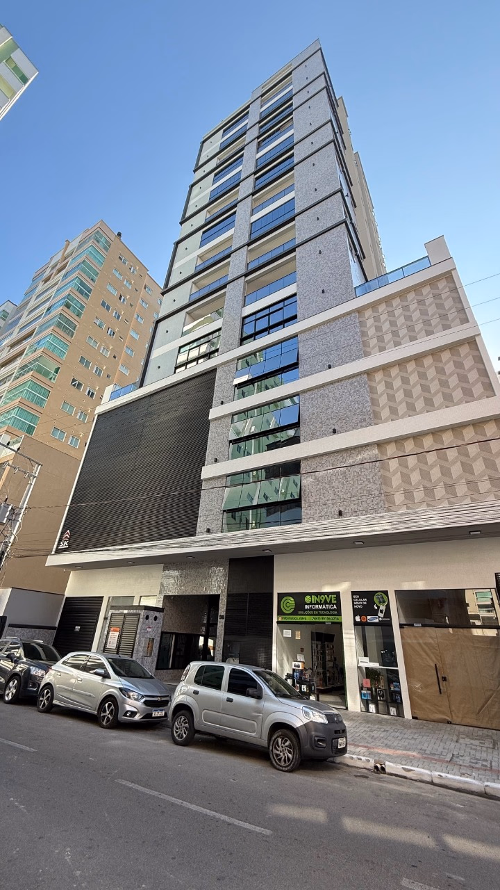 Ciro Dellagnelo Residence — Meia Praia