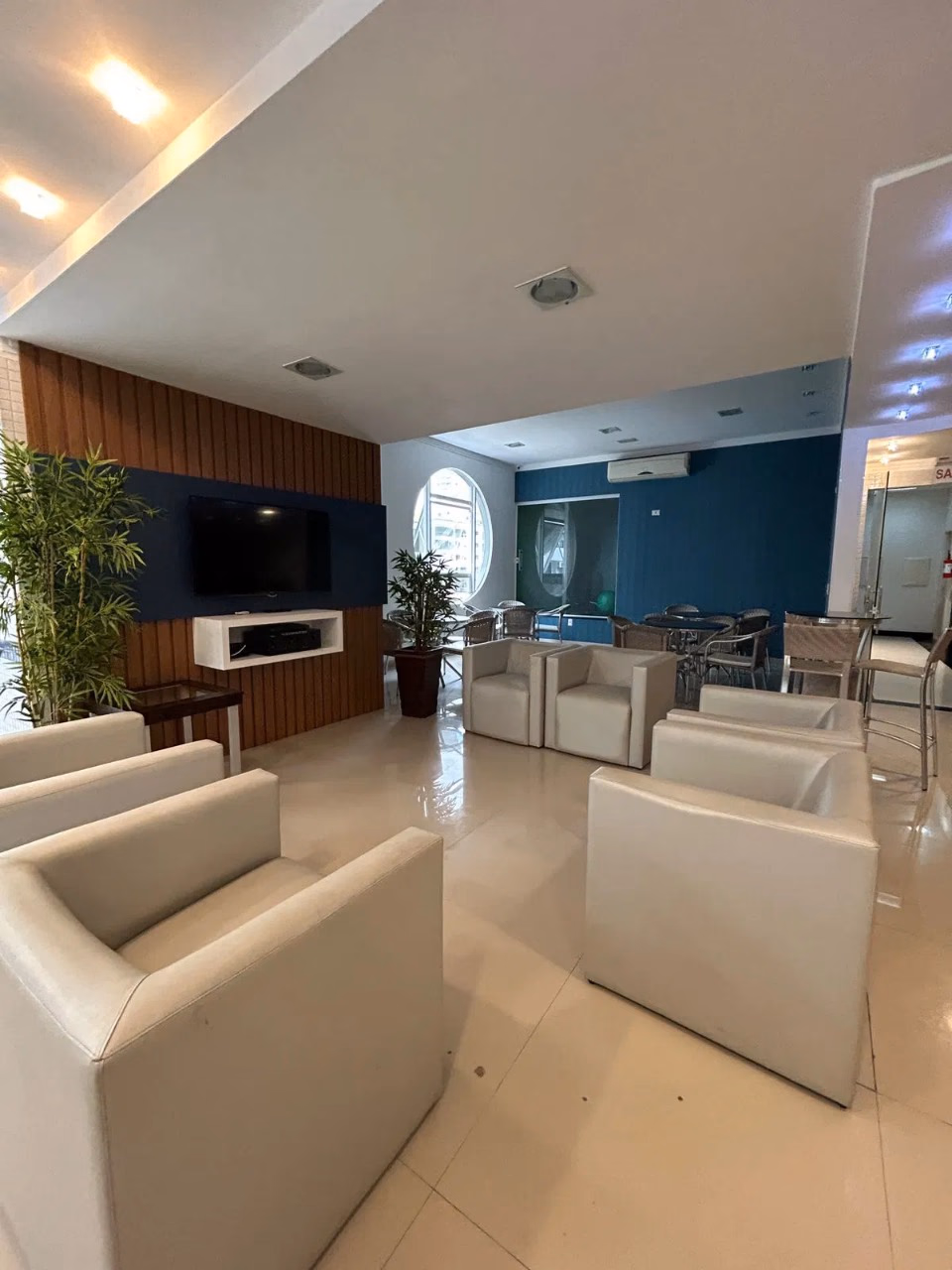 Ester Bogo - Rua 251, Bairro Meia Praia, Itapema - SC (7)