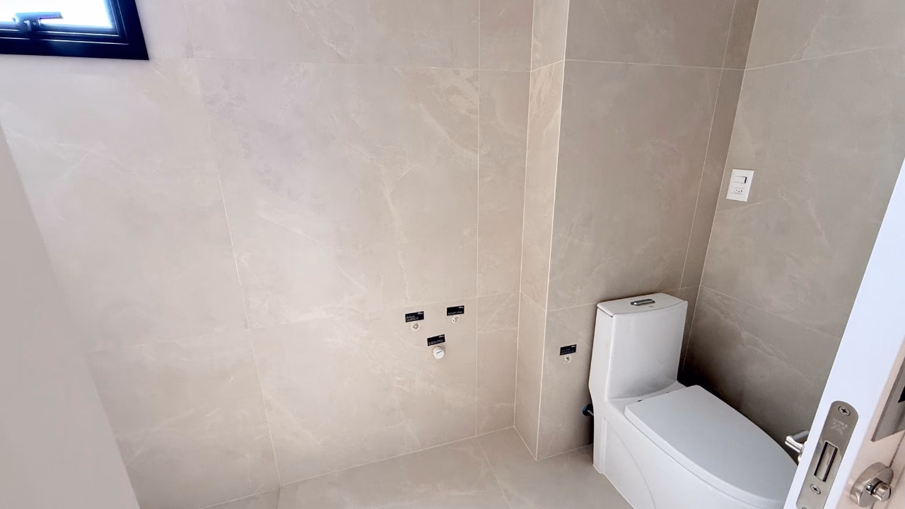 Apartamento 4 suítes em Meia Praia — Meia Praia, Itapema