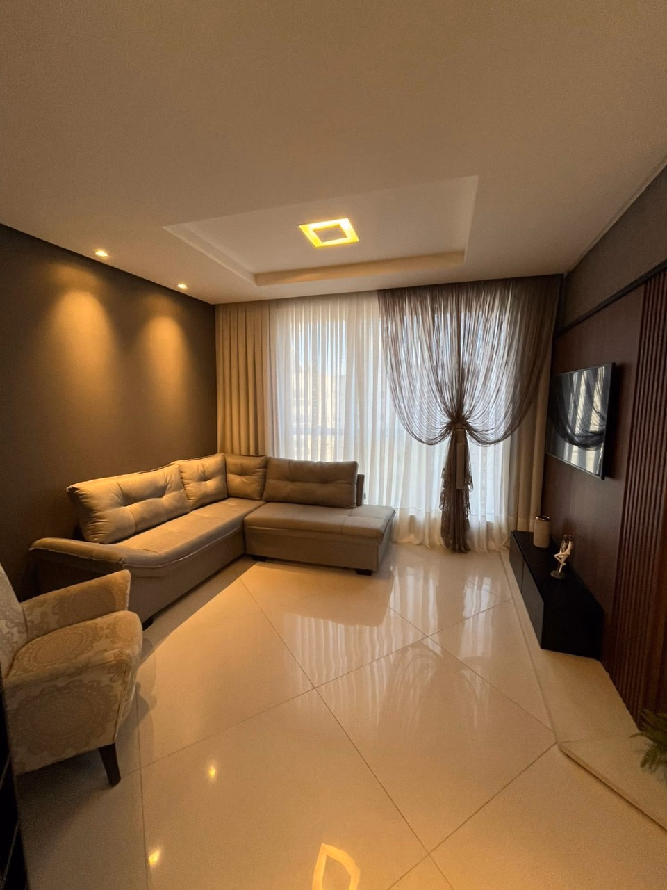 Apartamento 3 suítes em Meia Praia — Meia Praia, Itapema