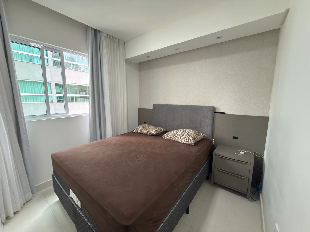 Apartamento 3 suítes em Meia Praia — Meia Praia, Itapema