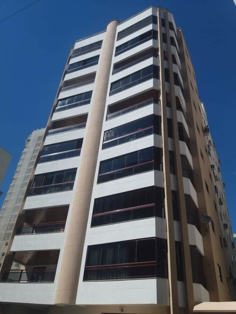 Uirapuru Residence — Meia Praia