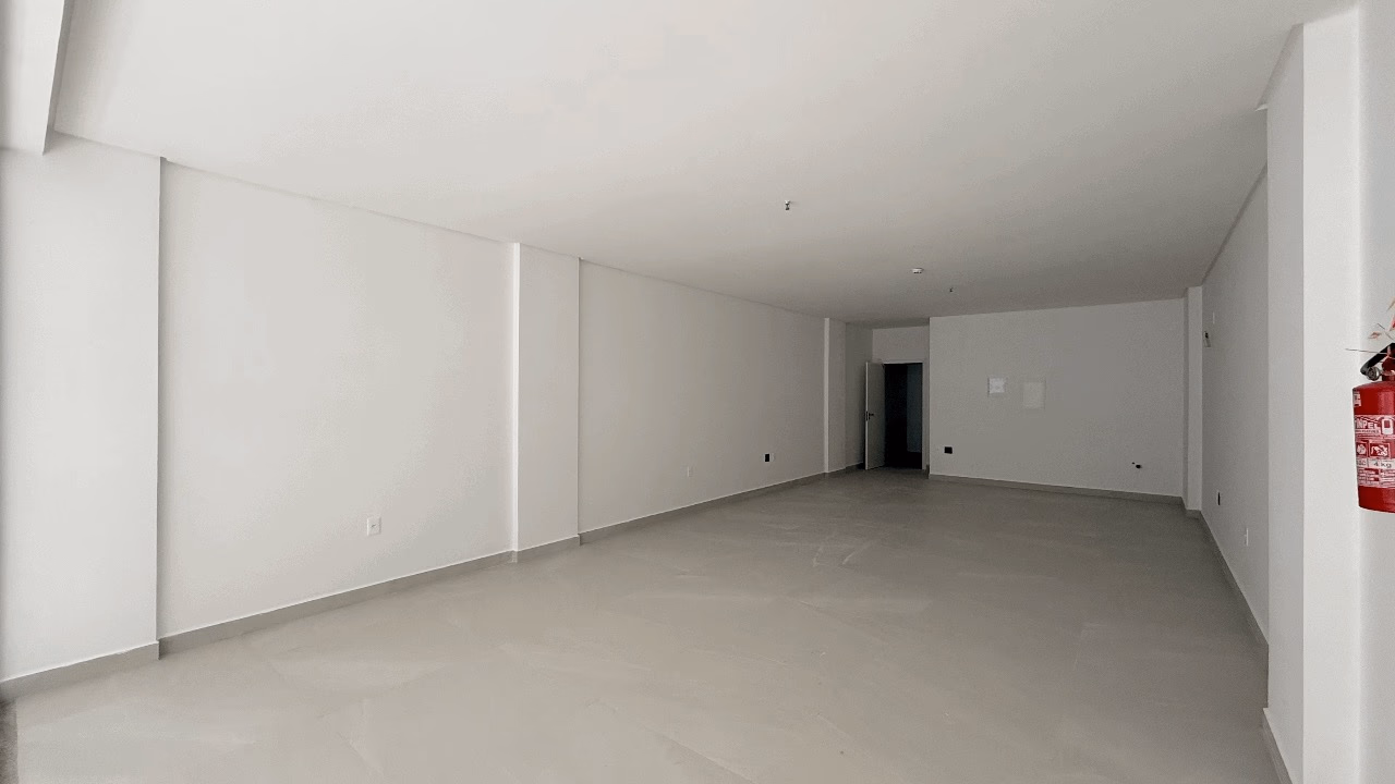 Sala comercial em Meia Praia — Meia Praia, Itapema