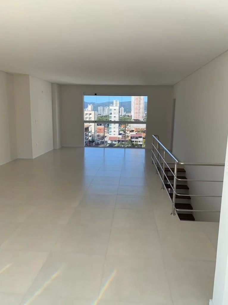 Apartamento 3 suítes em Meia Praia — Meia Praia, Itapema