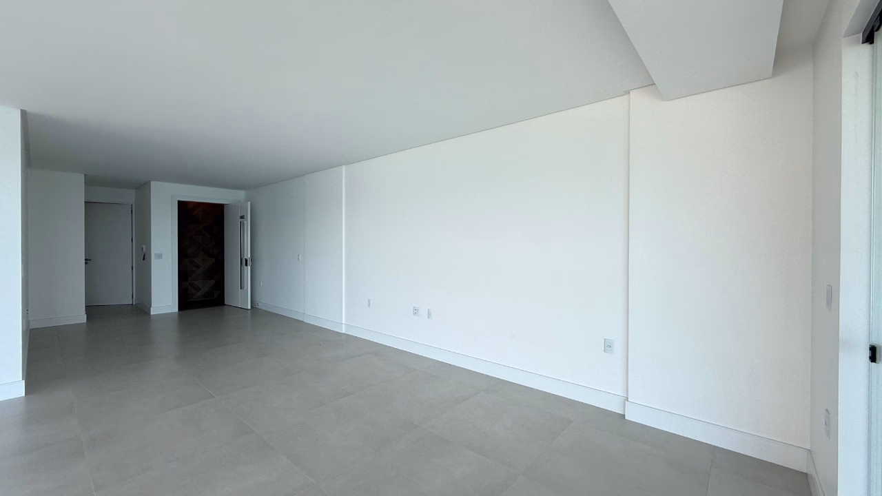 Apartamento 4 suítes em Meia Praia — Meia Praia, Itapema