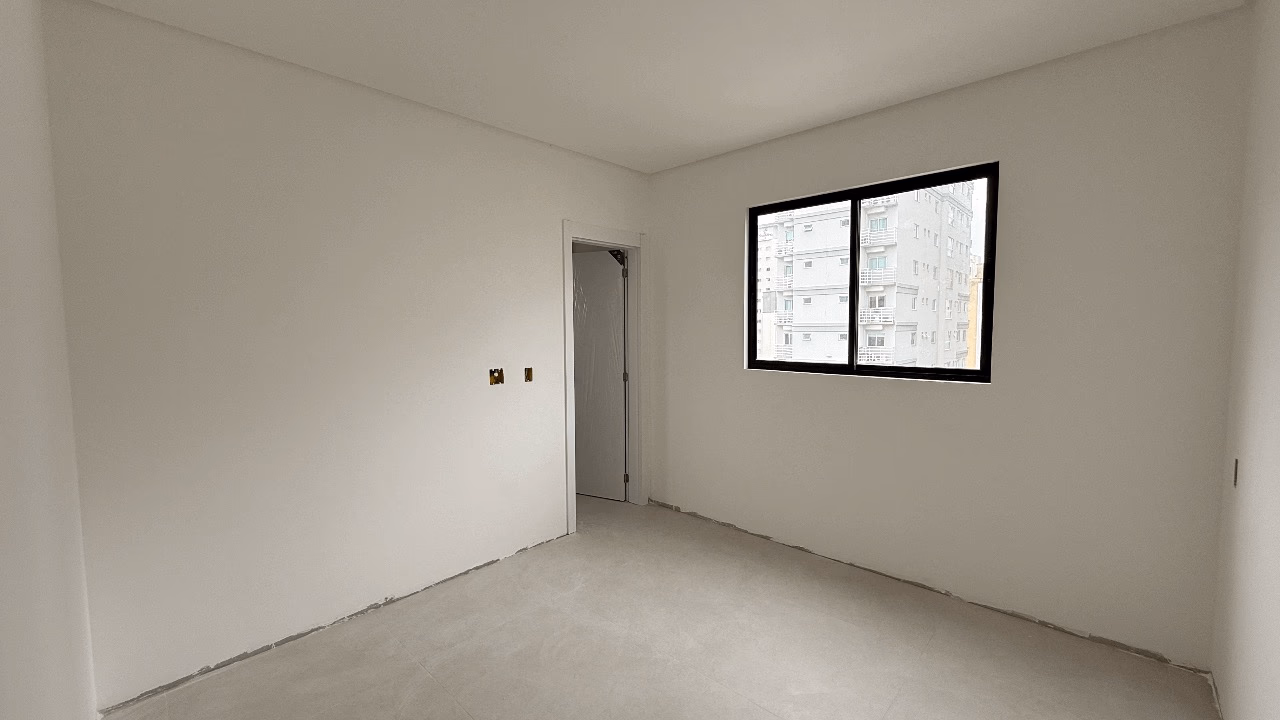 Apartamento 3 suítes em Meia Praia — Meia Praia, Itapema