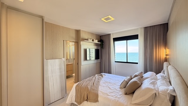Apartamento 3 suítes em Meia Praia — Meia Praia, Itapema