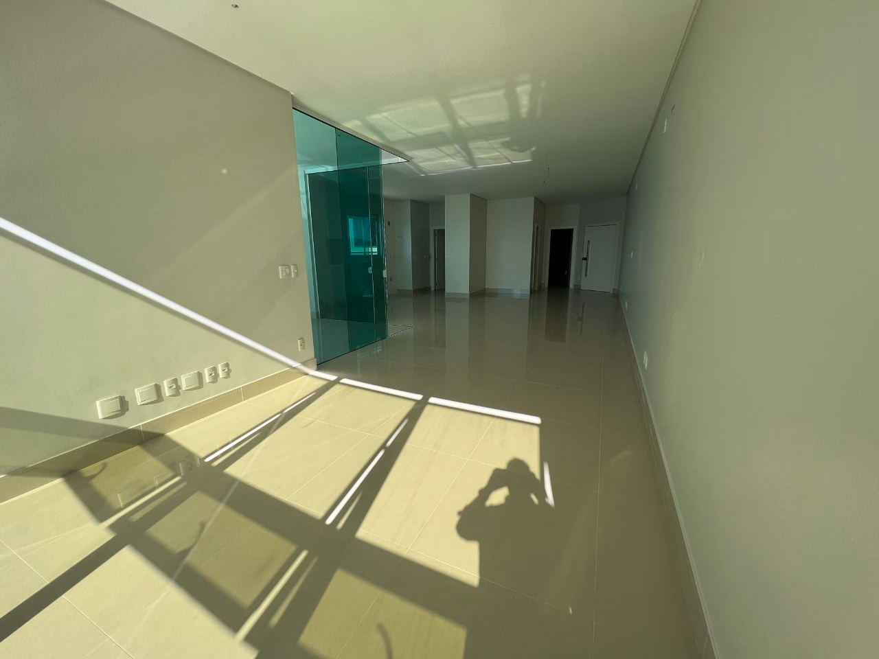 Apartamento 4 suítes em Meia Praia — Meia Praia, Itapema