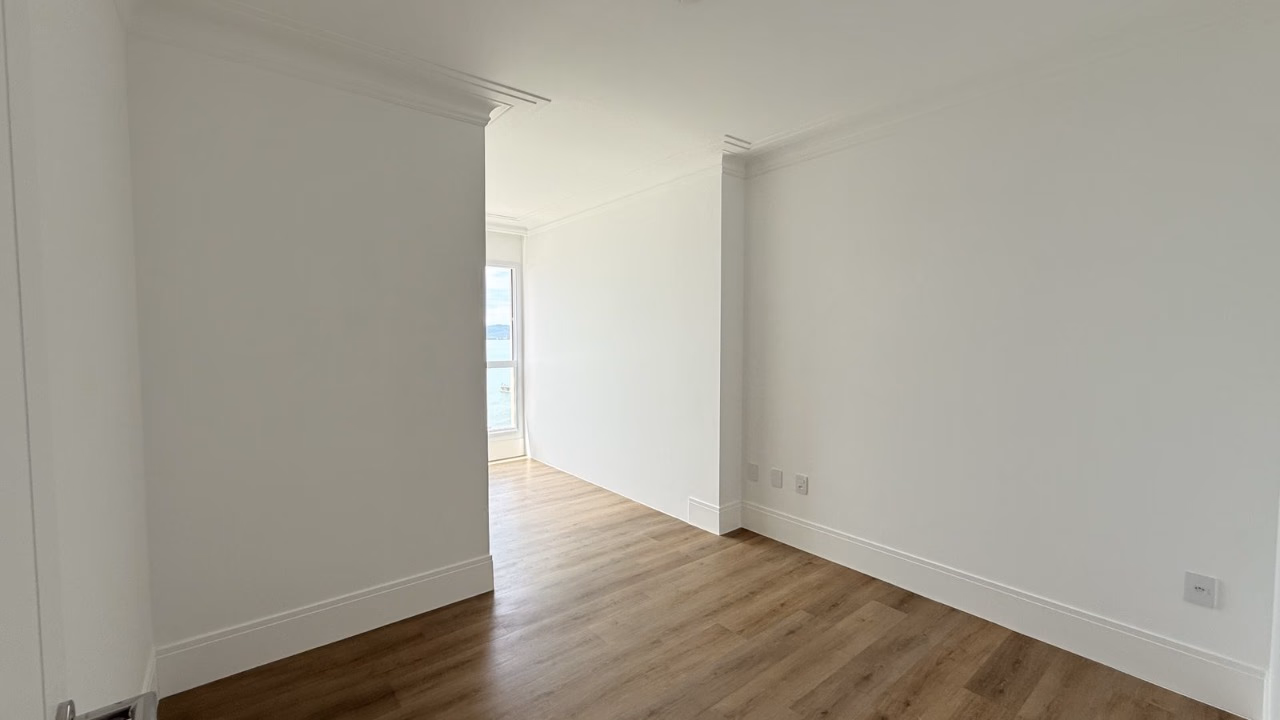Apartamento 4 suítes em Canto da Praia — Canto da Praia, Itapema