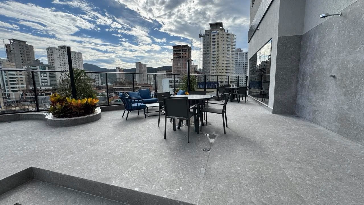 Residencial Zurich, Rua 212, Bairro Meia Praia, Itapema - SC (4)
