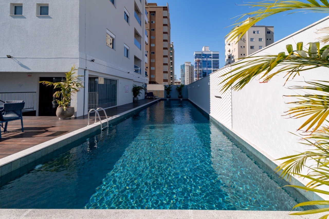 Apartamento 4 suítes em Meia Praia — Meia Praia, Itapema