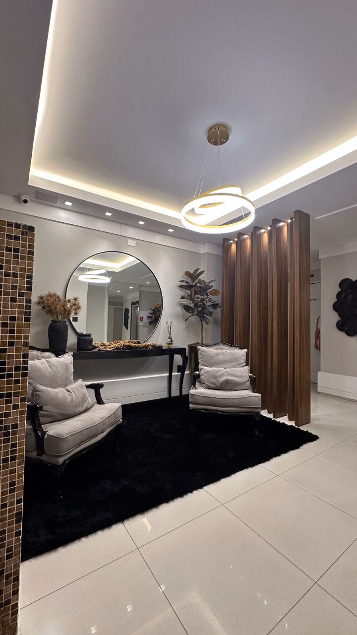 Apartamento 4 suítes em Meia Praia — Meia Praia, Itapema