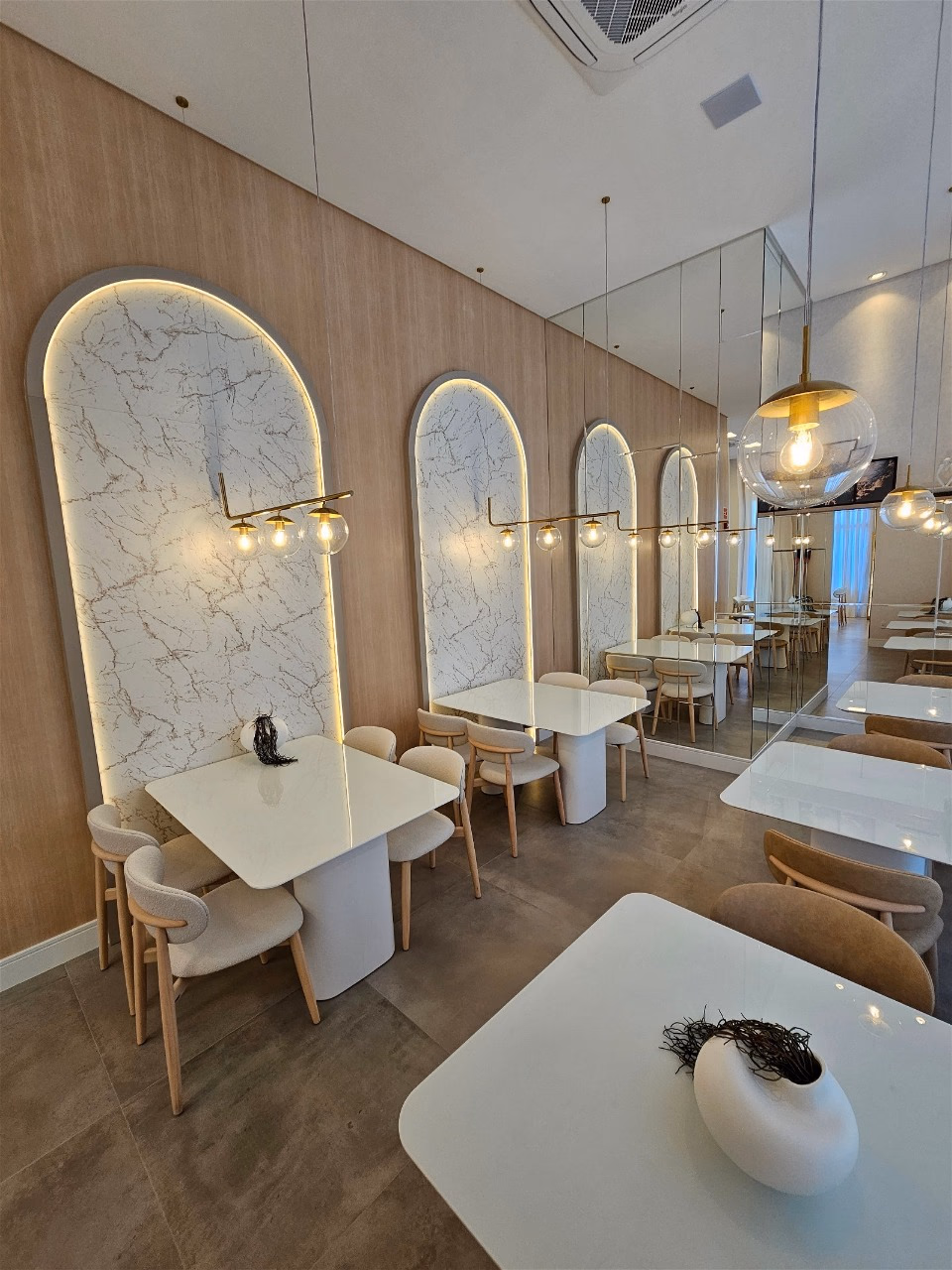 Residencial Brooklyn Tower - Rua 236, Bairro Meia Praia, Itapema - SC (9)