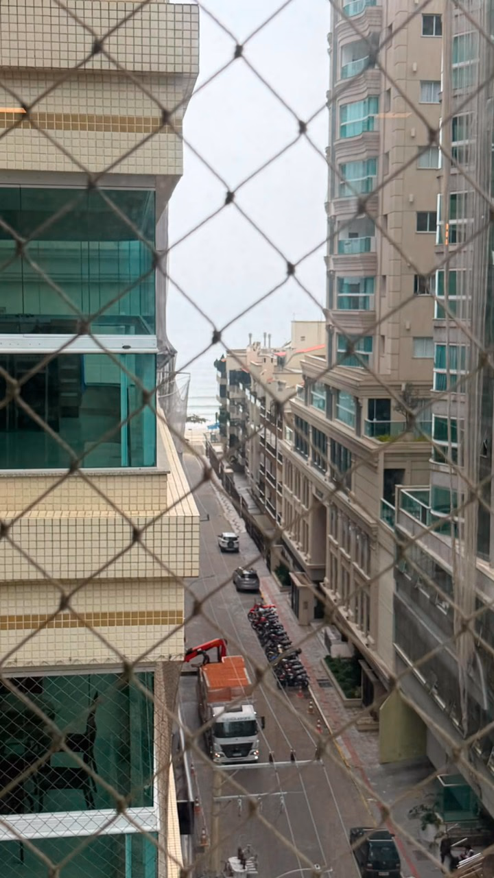 Apartamento 4 suítes em Meia Praia — Meia Praia, Itapema