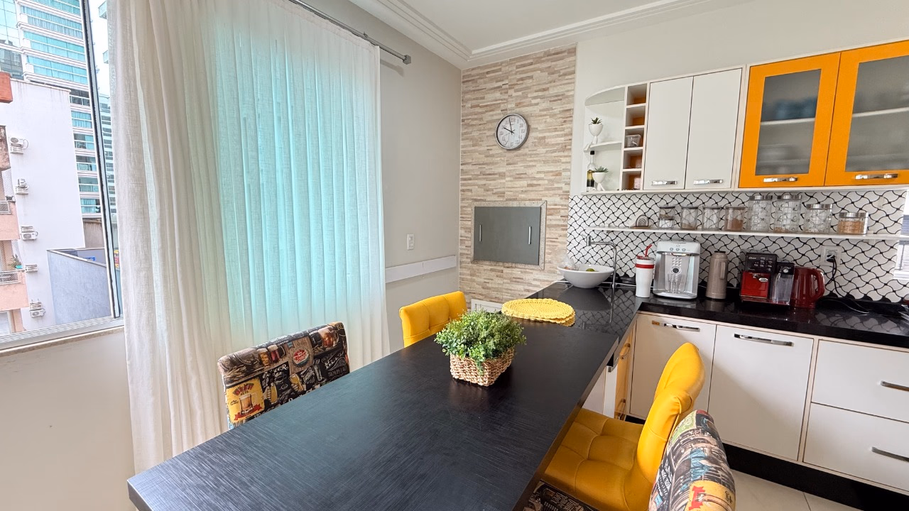 Apartamento 3 quartos em Meia Praia — Meia Praia, Itapema