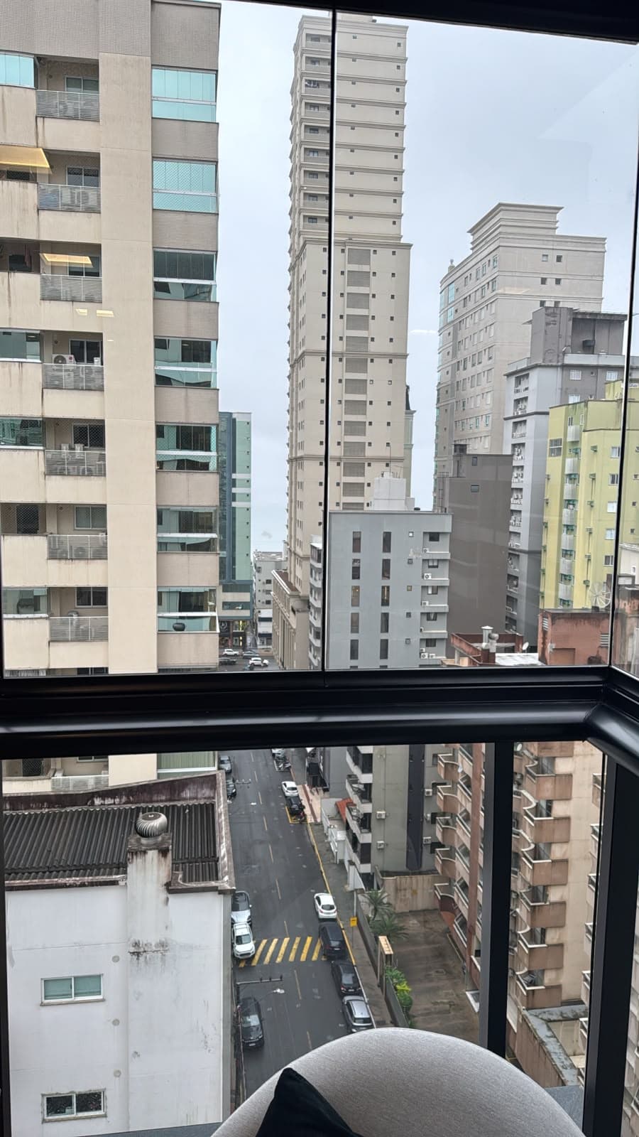 Apartamento 3 suítes em Meia Praia — Meia Praia