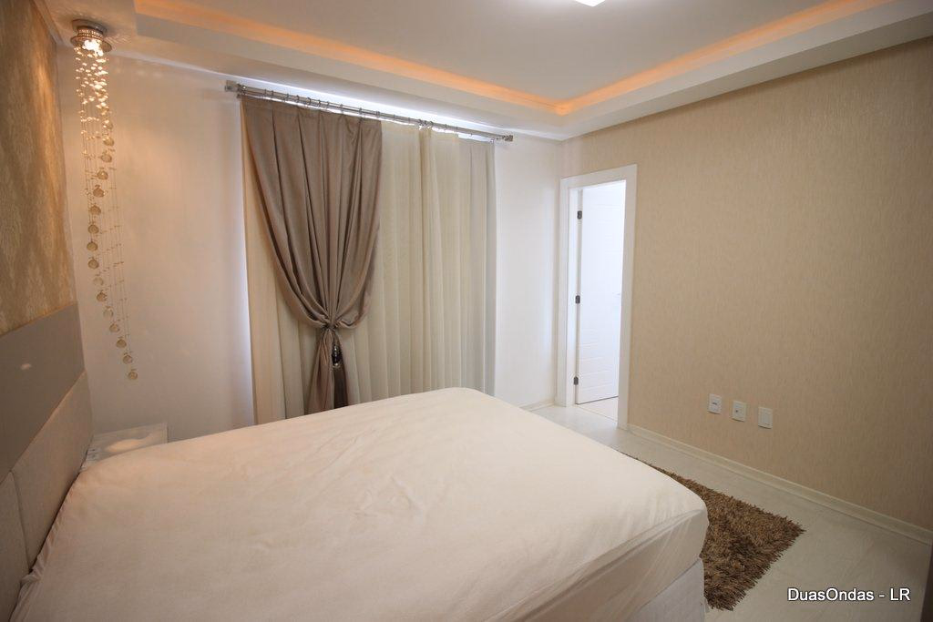 Apartamento 3 suítes em Meia Praia — Meia Praia, Itapema