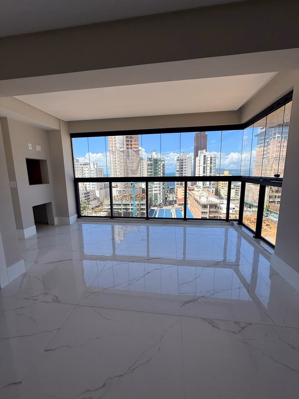 Apartamento 3 suítes em Centro — Centro, Itapema