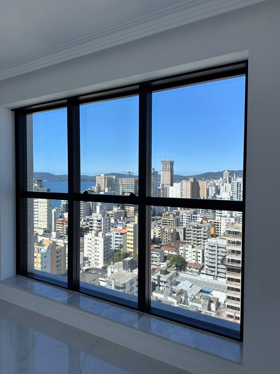 Apartamento 3 suítes em Meia Praia — Meia Praia, Itapema