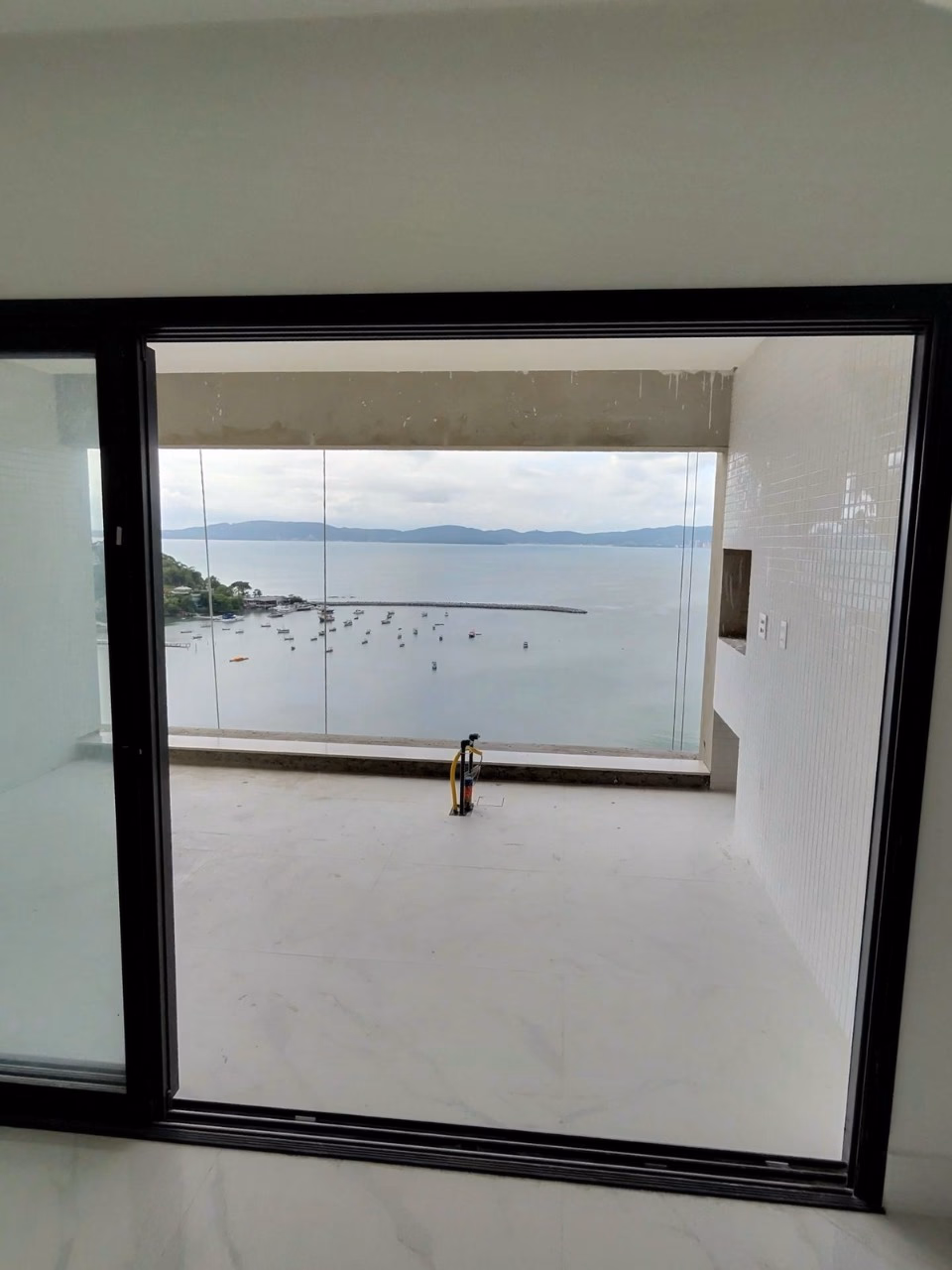 Apartamento 4 suítes em Centro — Centro, Itapema
