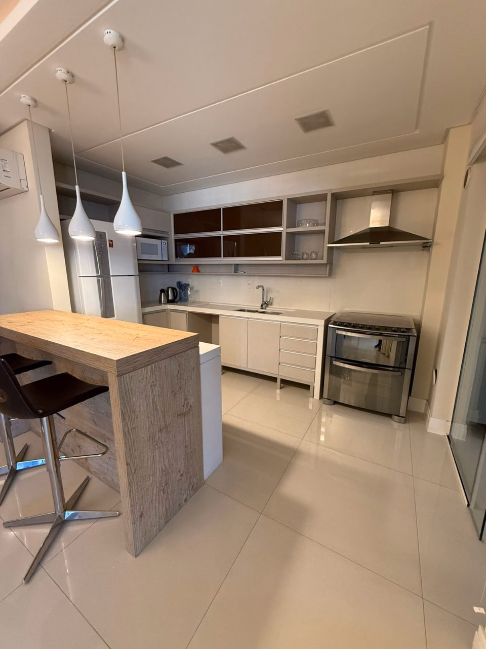Apartamento 3 suítes em Meia Praia — Meia Praia, Itapema