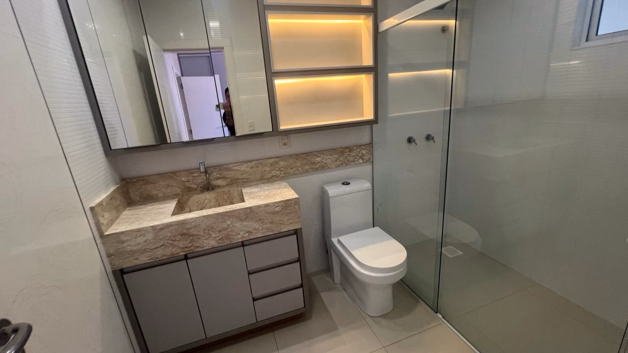 Apartamento 4 suítes em Meia Praia — Meia Praia, Itapema