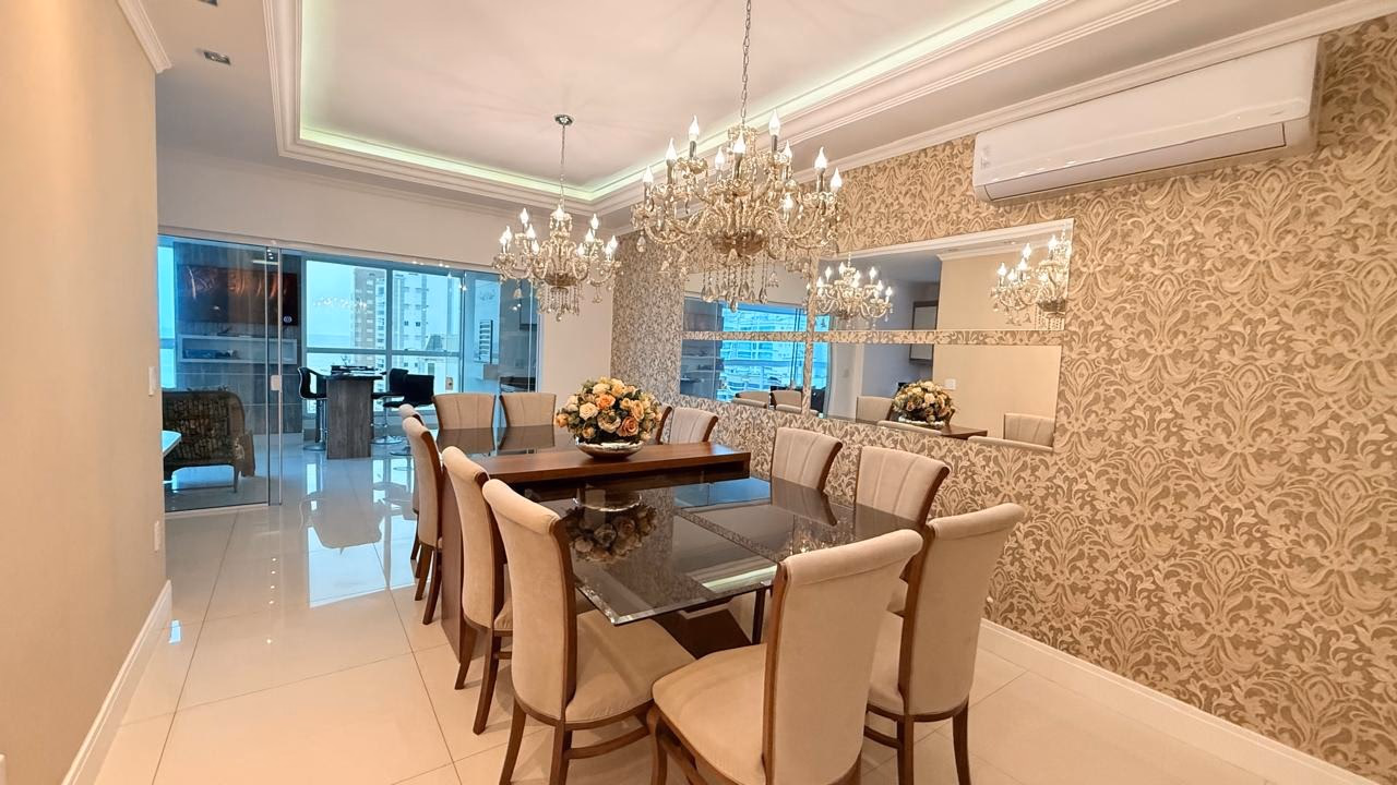 Apartamento 4 suítes em Meia Praia — Meia Praia, Itapema