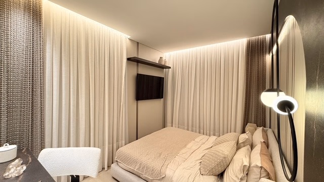 Apartamento 4 suítes em Meia Praia — Meia Praia, Itapema