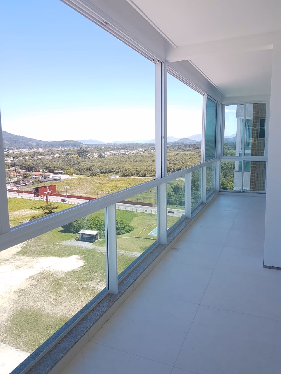 Apartamento 4 suítes em Meia Praia — Meia Praia, Itapema
