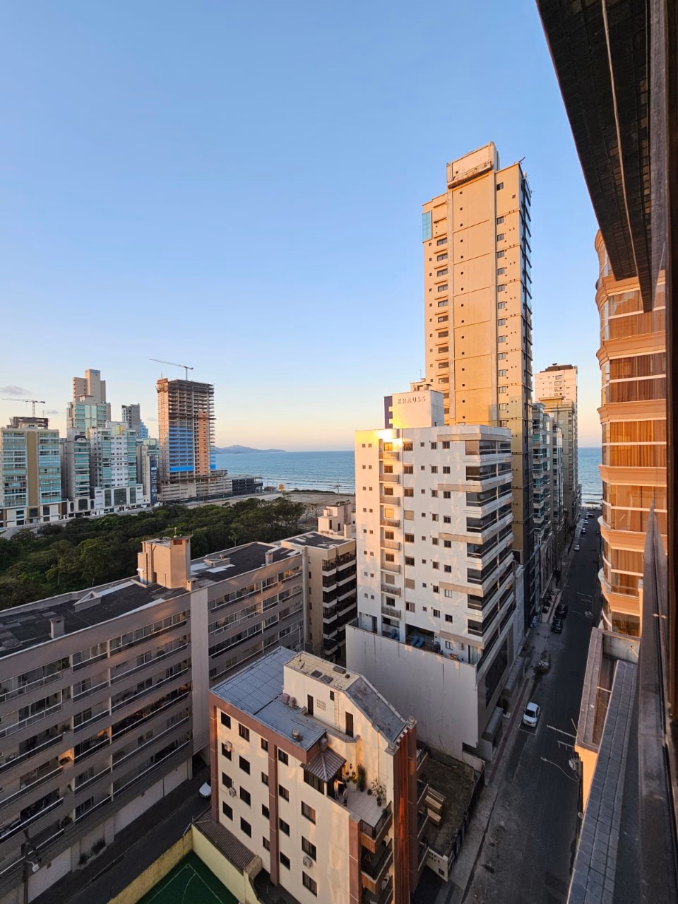 Apartamento 3 suítes em Meia Praia — Meia Praia, Itapema