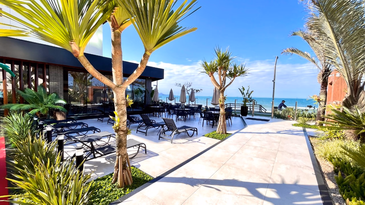 Apartamento quadra mar a venda na Meia Praia, Itapema-SC (9)